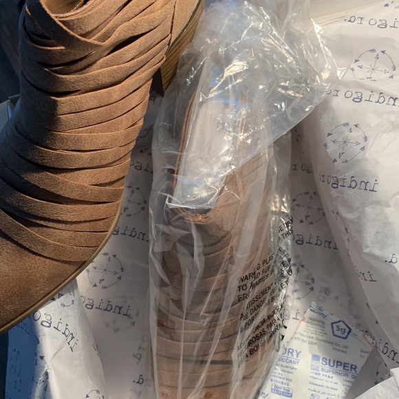 Francesca’s - Ankle Shoes (7 1/2) New! - Picture 2 of 12